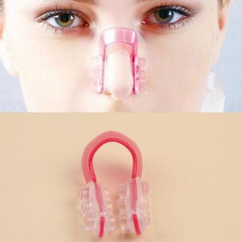 Using a splint to change the shape of the nose without surgery